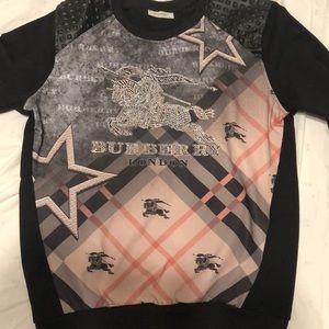 Burberry sweatshirt logo
